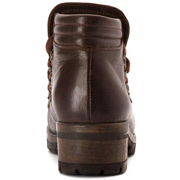 NIB Rugged Heart Leather Boots - Picture 4 of 8